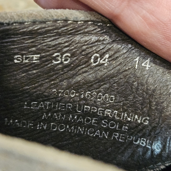 Dansko SZ 36/6 Bonita Tan Suede 2" Heeel Zip Bootie Cut Out Detailing - Picture 8 of 8